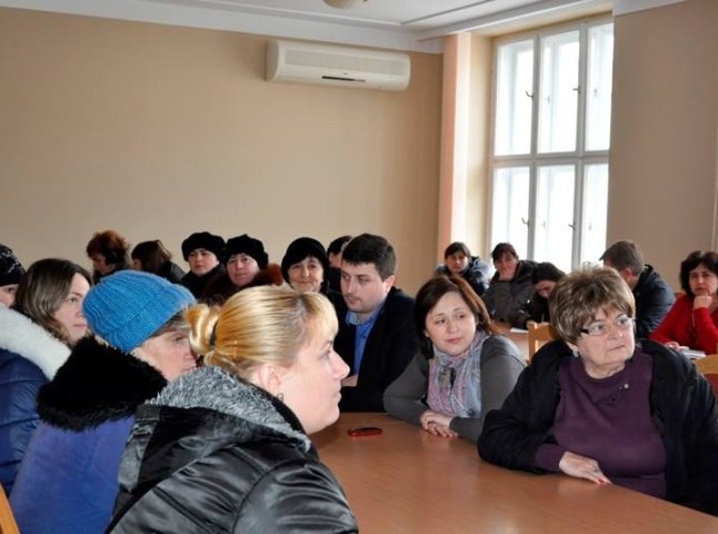 Жителі одного з гуртожитків обласного центру підписали мирову угоду з ТОВ "Ужгородхліб"