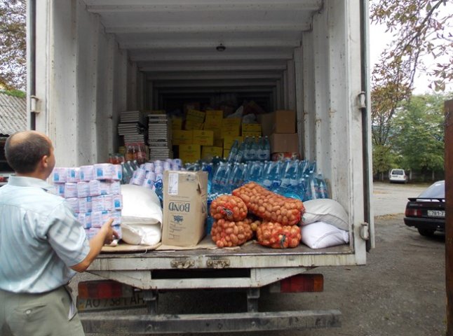 Із Виноградівщини у зону проведення АТО відправили майже 6 тонн продуктів