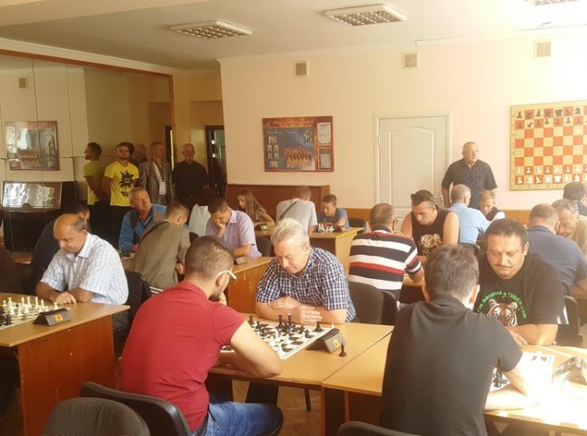 У Рахові відбувся міжрайонний командний шаховий турнір