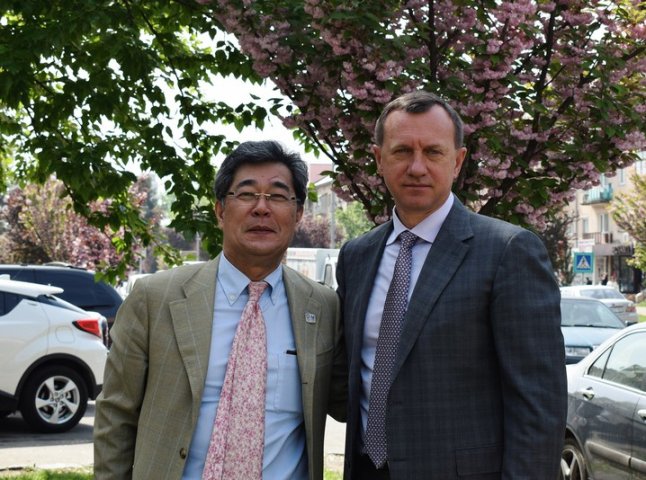 На Закарпатті перебуває міністр-радник Посольства Японії в Україні