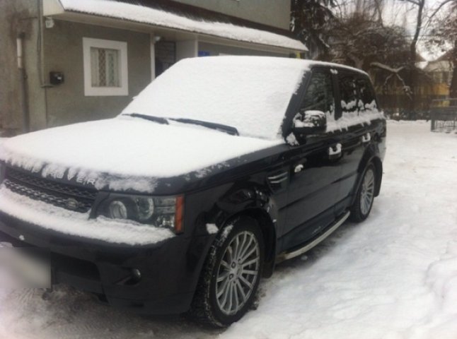 На Тячівщині ще одна ДТП: автомобіль "Range Rover" наїхав на жінку