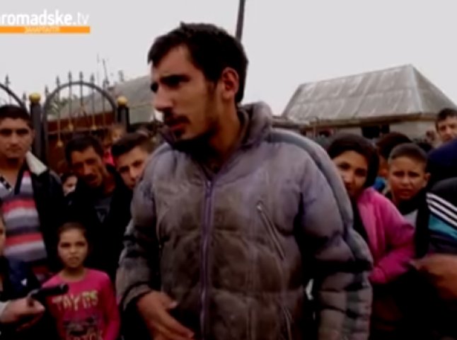 З’явилось відео із хлопцем, якого тримали у Мукачеві як раба, жорстоко били та підвішували до стелі