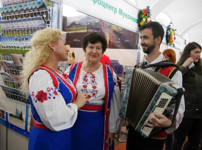 В Ужгороді стартувала найбільша туристична виставка області