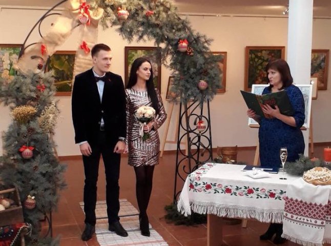 В Ужгороді в рамках проекту «Шлюб за добу» одружилась 200-та пара