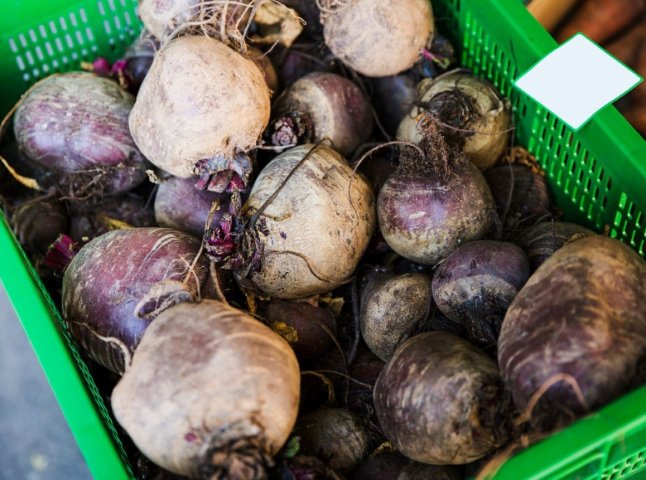 Ціни на головний елемент борщу продовжили падіння