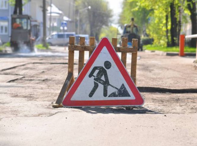 У суботу в Ужгороді продовжать ремонтувати вулицю Підгірну