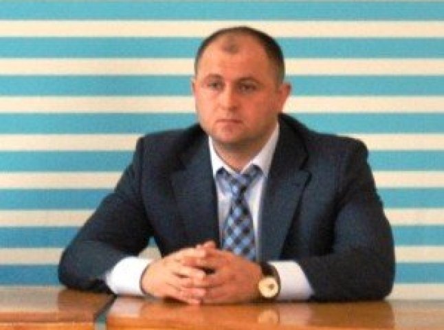 Голова Хустської РДА написав заяву про вихід з Партії регіонів і оголосив про свою відставку