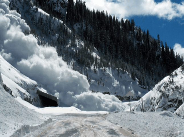 У горах очікують значну сніголавинну небезпеку