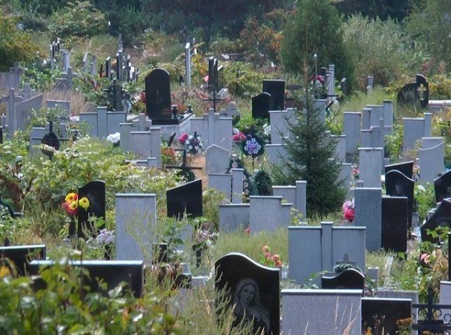 У Мукачівській ОТГ обмежили відвідування кладовищ