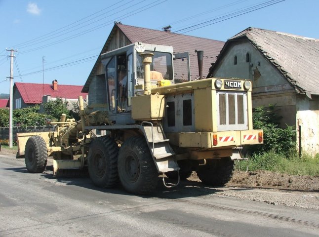 На Мукачівщині триває ремонт автодороги «Кольчино – Лісарня – Пузняківці»