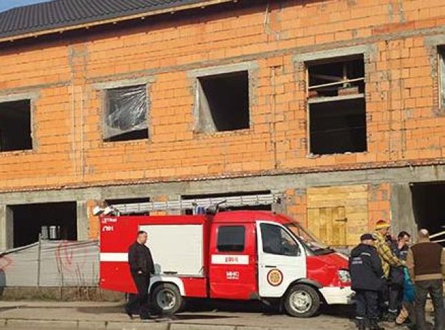 На вулиці Гагаріна в Ужгороді зіткнулись машина МНСників та "BMW"