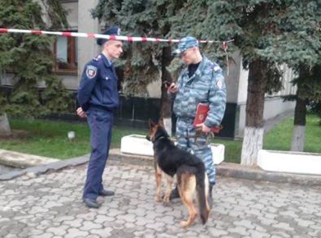 В Ужгороді протягом дня було три "замінування"