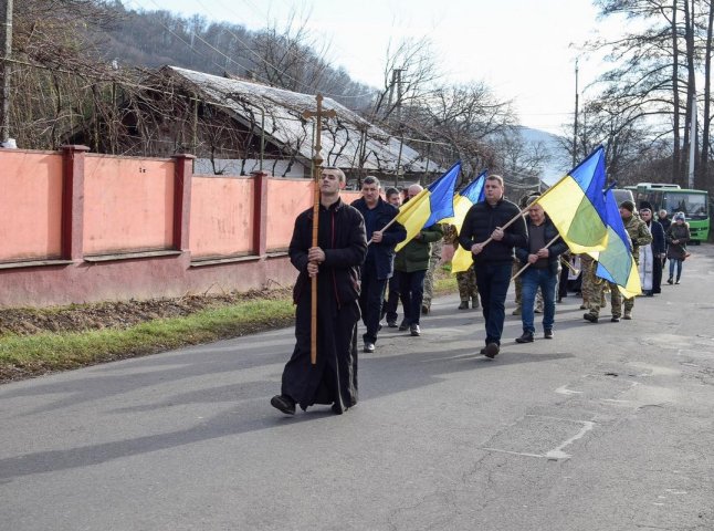 Чинадіївська громада сьогодні попрощалась із полеглим Героєм