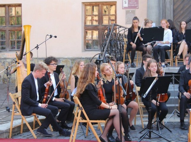 Мукачівці насолоджувалися грою Європейського молодіжного оркестру «Дармштадт»