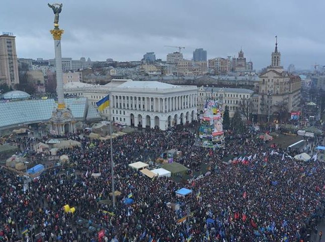 У державний вихідний, пізно ввечері, суд виніс рішення про заборону масових акції у центрі Києва до 8 березня