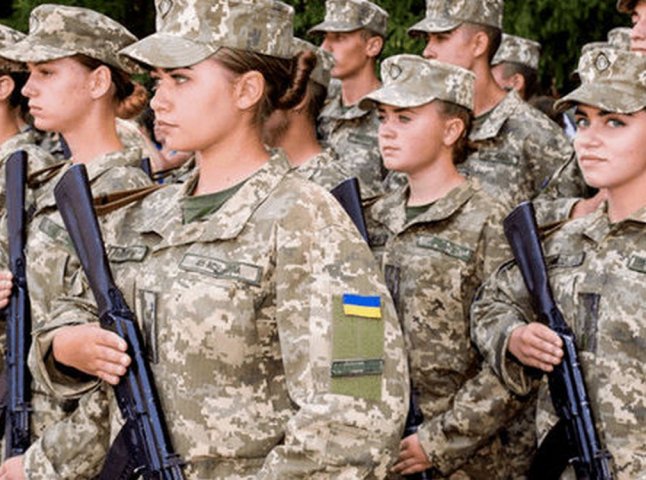 Військовий облік для жінок – не призов. Міноборони розкрило деталі нового закону