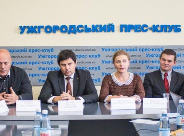 Ужгородські кандидати в мери міста "показали себе"