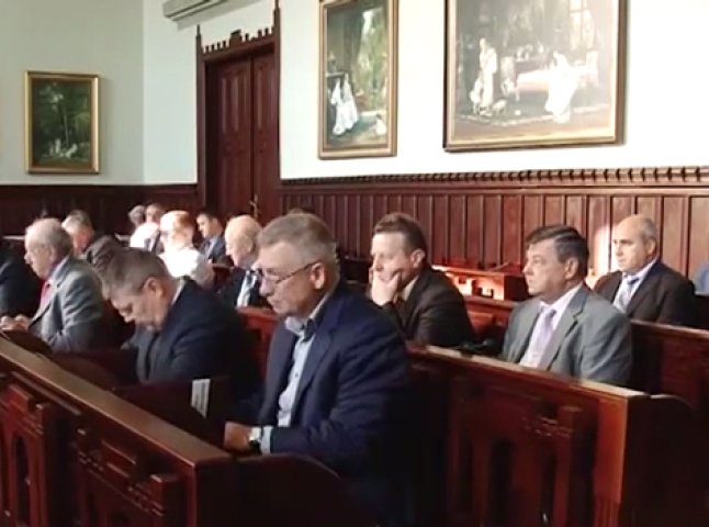 Члени Мукачівського міськвиконкому зібралися на чергове засідання (ВІДЕО)