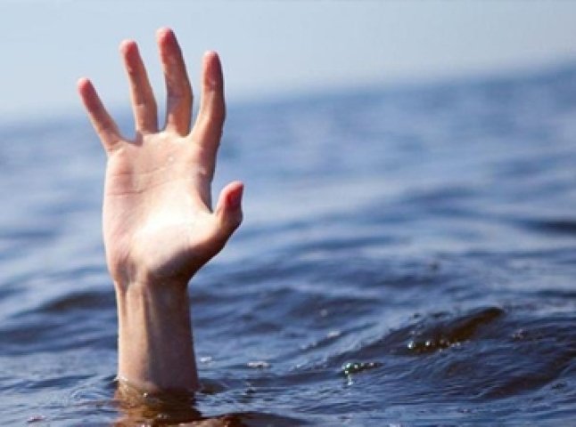 На Тячівщині втопилась 14-річна дівчина