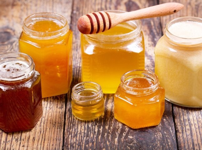 Закарпатська родина виготовляє унікальні лікарські препарати з меду