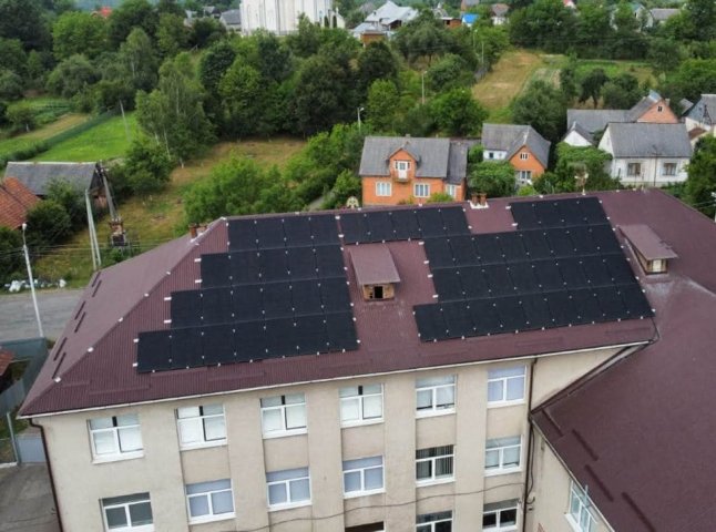 Закарпатський ліцей отримав сонячну електростанцію