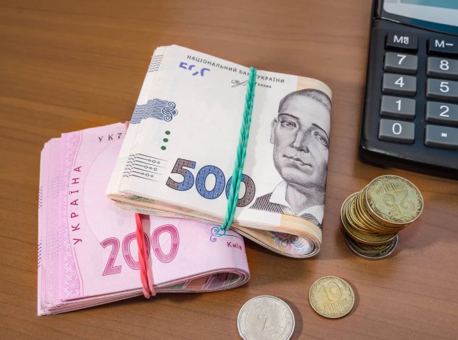 Грошова допомога за пріоритетами: Червоний Хрест пояснив, які зміни ввели з квітня