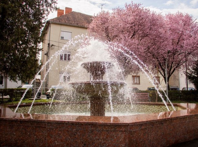 У Мукачеві запустили фонтани