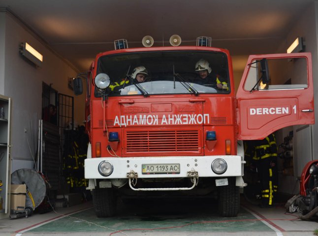 У Берегівському районі горів будинок