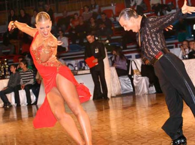 Через політичну ситуацію в країні Ужгород позбавили права приймати Чемпіонат Європи з танцювального спорту