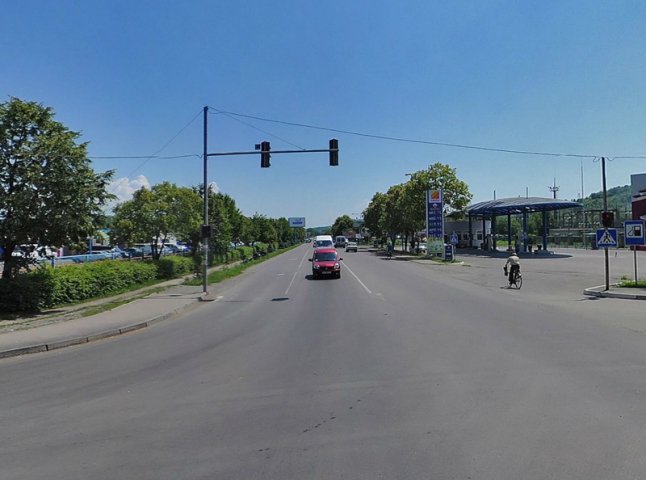 У Мукачеві біля ринку ГІД зловмисники вкрали мікроавтобус