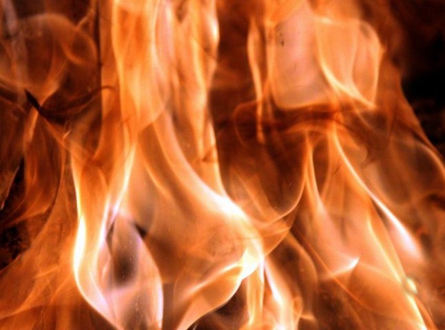 За минулу добу сталося 4 пожежі на Закарпатті: в одній із них загинула жінка