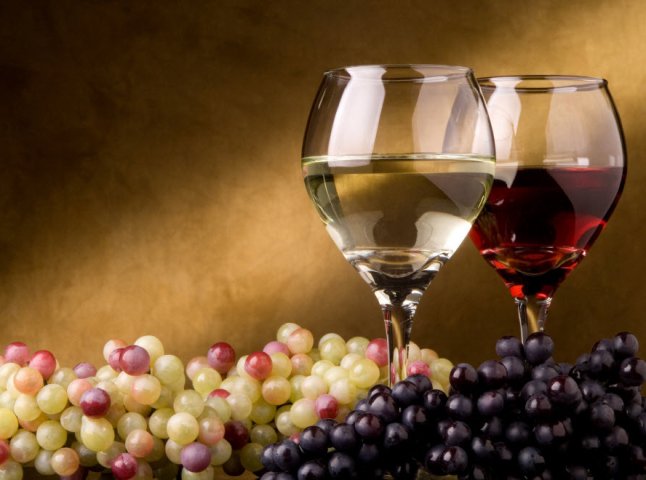 Відразу три види закарпатських вин відзначені на міжнародній виставці напоїв