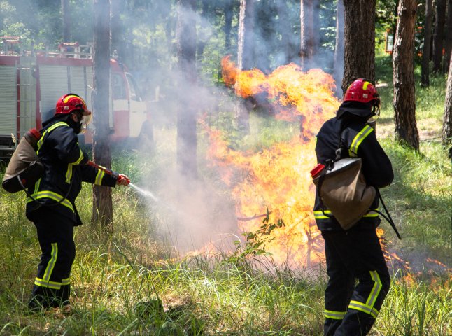 Жителів області попереджають про надзвичайну пожежну небезпеку