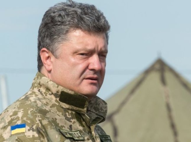 Президент Порошенко збирає засідання Військового кабінету РНБО через події в Мукачеві