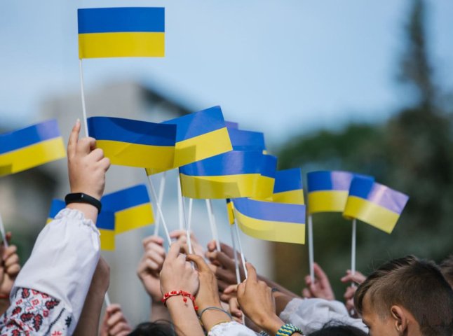 Для українців, які виїхали за кордон, повідомили про зміни з 1 липня