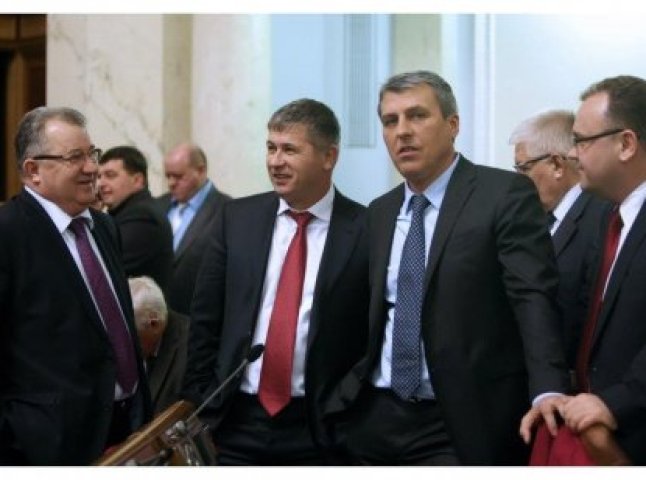 П’ятеро депутатів Верховної Ради від Закарпаття покинули лави "Партії Регіонів" 