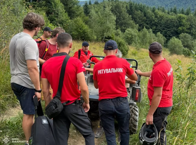 Чоловік травмувався, катаючись на квадроциклі: допомогу надавали 2 відділення рятувальників