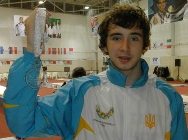 На чемпіонаті Європи з фехтування ужгородець здобув срібну медаль