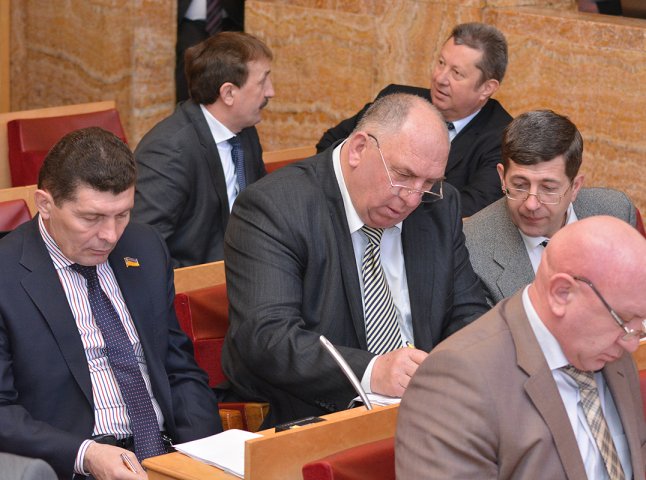 Депутат облради звернувся із запитом щодо впровадженя дорожнього експерименту на Закарпатті