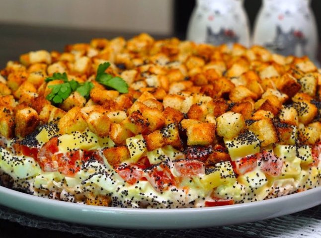 Стане зіркою святкового столу: оригінальний салат на Новий рік 2026