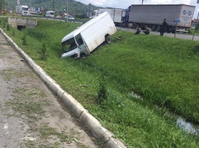 У Мукачеві біля "Епіцентру" трапилась аварія