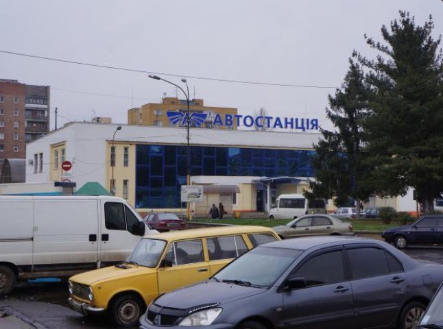 Погрожував ножем: що коїлося на автовокзалі в Ужгороді