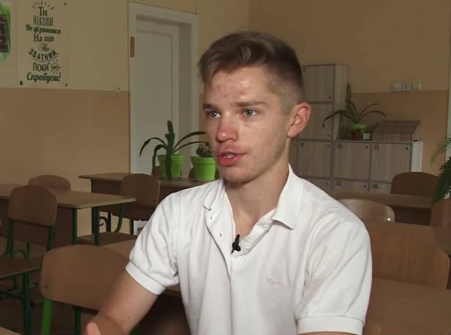 Випускник розповів, як йому вдалося набрати 200 балів з української мови на цьогорічному НМТ Випускник розповів, як йому вдалося набрати 200 балів з української мови на цьогорічному НМТ