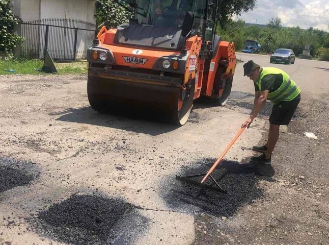 На Закарпатті почали ремонт ще однієї місцевої дороги На Закарпатті почали ремонт ще однієї місцевої дороги
