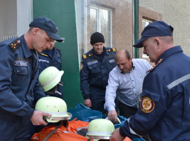 Тячівські рятувальники отримали гуманітарну допомогу з Німеччини