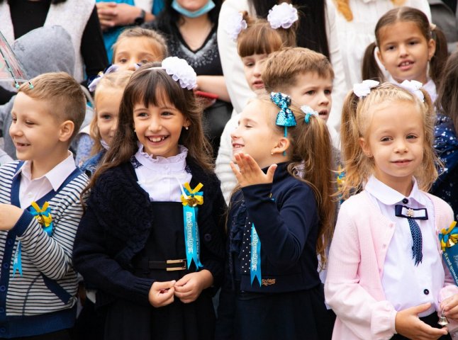 Як святкували День знань у школах Ужгорода