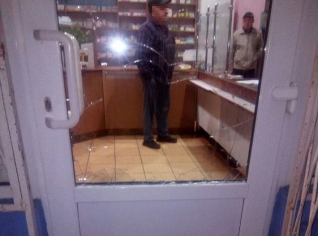 Злодій-наркоман хотів обікрасти одну з аптек Ужгорода