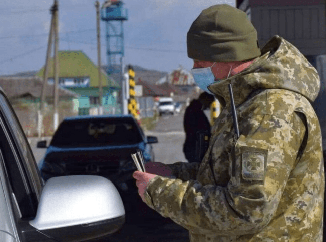 Стало відомо, кому з чоловіків хочуть дозволити виїжджати за кордон