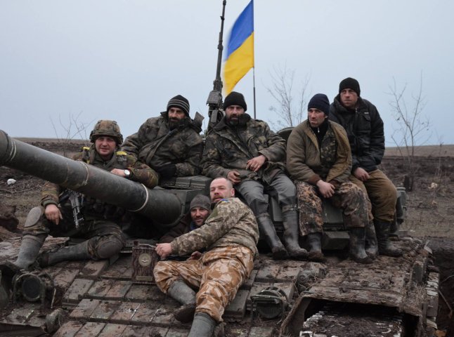 Міністра оборони України попросили відзначити бійців 128-ї бригади, які рік тому захопили ворожий танк