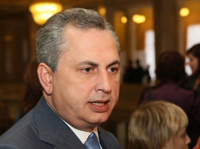 Урядовець відповідальний за ЄВРО-2012 проінспектує Закарпаття